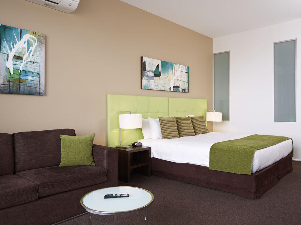 Quest Caroline Springs Aparthotel Exterior photo
