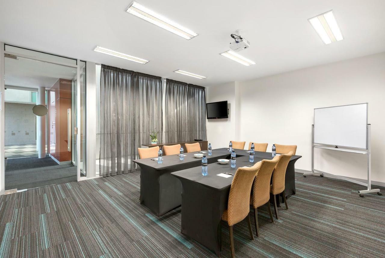 Quest Caroline Springs Aparthotel Exterior photo